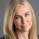 Kate Normington als News Anchor 1