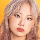 Sung Ji-yeon als Self