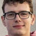 Leo Simon als Ole Klatt
