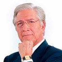 Carlos Bracho als Don Bernardo Elizondo