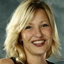 Joey Lauren Adams als Jenny Bell