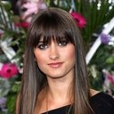 Charley Webb als background vocal and guitar