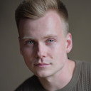 Harry Cooke als PJ Phillips