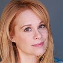 Chase Masterson als Giggling Court Lady