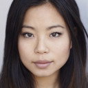 Michelle Ang als Emily
