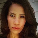 Victoria Watkins als Pedestrian