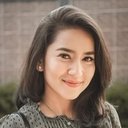 Risma Nilawati als Ibu Egy