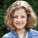 Terezie Holá als Girl on the farm