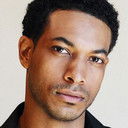 Jabari Gray als Pilot