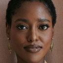Arsema Thomas als Young Agatha Danbury