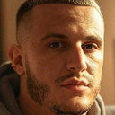 DJ Snake als Self : Interviewed