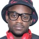 DJ Tay James als Self