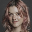 Mima Riera als Mara