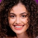 Julia Novohradsky als Vicky