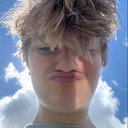 Declan Sennott als Patrick Reynolds