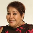 Vangie Labalan als Manang