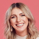 Melanie Bracewell als Self - Host