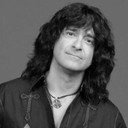 Timothy Drury als Keyboard, Backing Vocals