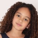 Victoria Morales als Isa
