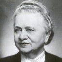 Marie Ptáková als hospodyně u Dvorského