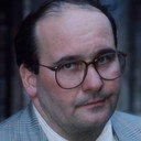 Ernie Sabella als Car Salesman