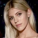 Devon Windsor als Jill