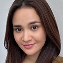 Michelle Ziudith als Aletta