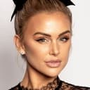 Lala Kent als Kendra