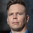 Ville Hytönen als Armas Otto Väisänen