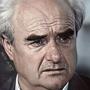 Ilia Shyti als Gjyshi