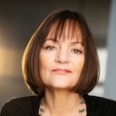 Valerie Spencer als 2nd Seance Member