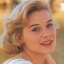 Hope Lange als Elizabeth 'Queenie' Martin