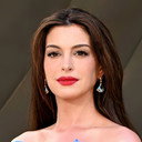 Anne Hathaway als Brand