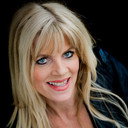 Kim Holland als Pole Dancer