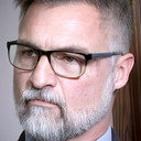 Damian Turner als Self - Retired Detective