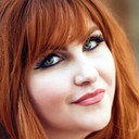 Sarah Schwab als Self - Singer