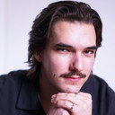 Garrett Murphy als Young Syrian