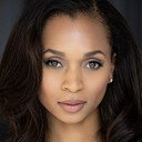 Melissa L. Williams als Ruth Truesdale