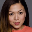 Angela Ko als Casey