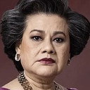 Add Chomchai Chatwilai als Grandmother Sompit
