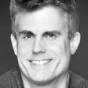 Jonathan Martin als Captain Liam Callaway