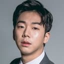 Ock Yun-jung als Flight attendant's younger brother