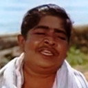 Pakoda Kadhar als Shopkeeper