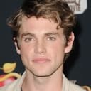 Jedidiah Goodacre als Matt