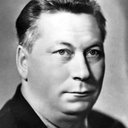 Василий Меркурьев als Gen. Nikolai Voronov