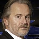 Trevor Eve als Commissioner