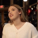 Macey Smith als Restaurant Girl #2