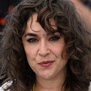 Claire Rodgerson als Laura