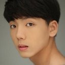 김단율 als Young Tae-sik