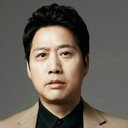 Choi Jong-nam als Park Du Sik [President]